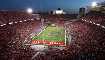 昔日全明星变烫手山芋 德罗赞防守黑洞拖累马刺重建步伐