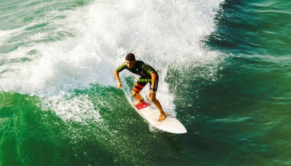 金州勇士队迎来关键利好，库里脚踝伤势无碍恢复训练，确认将首发出战明日焦点之战