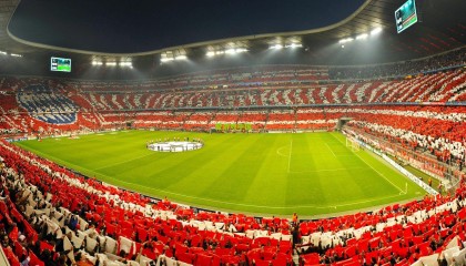 意甲国米5比1横扫乌迪内斯 卢卡库劳塔罗双星闪耀