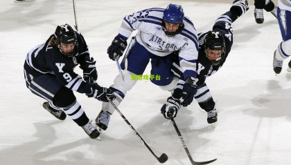 当遇到高球怎么办？凌空抽射便是答案！