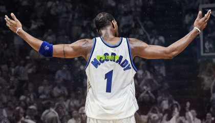 米卢深情寄语国足新征途，怀揣梦想，坚定信念，在绿茵场上绽放自我