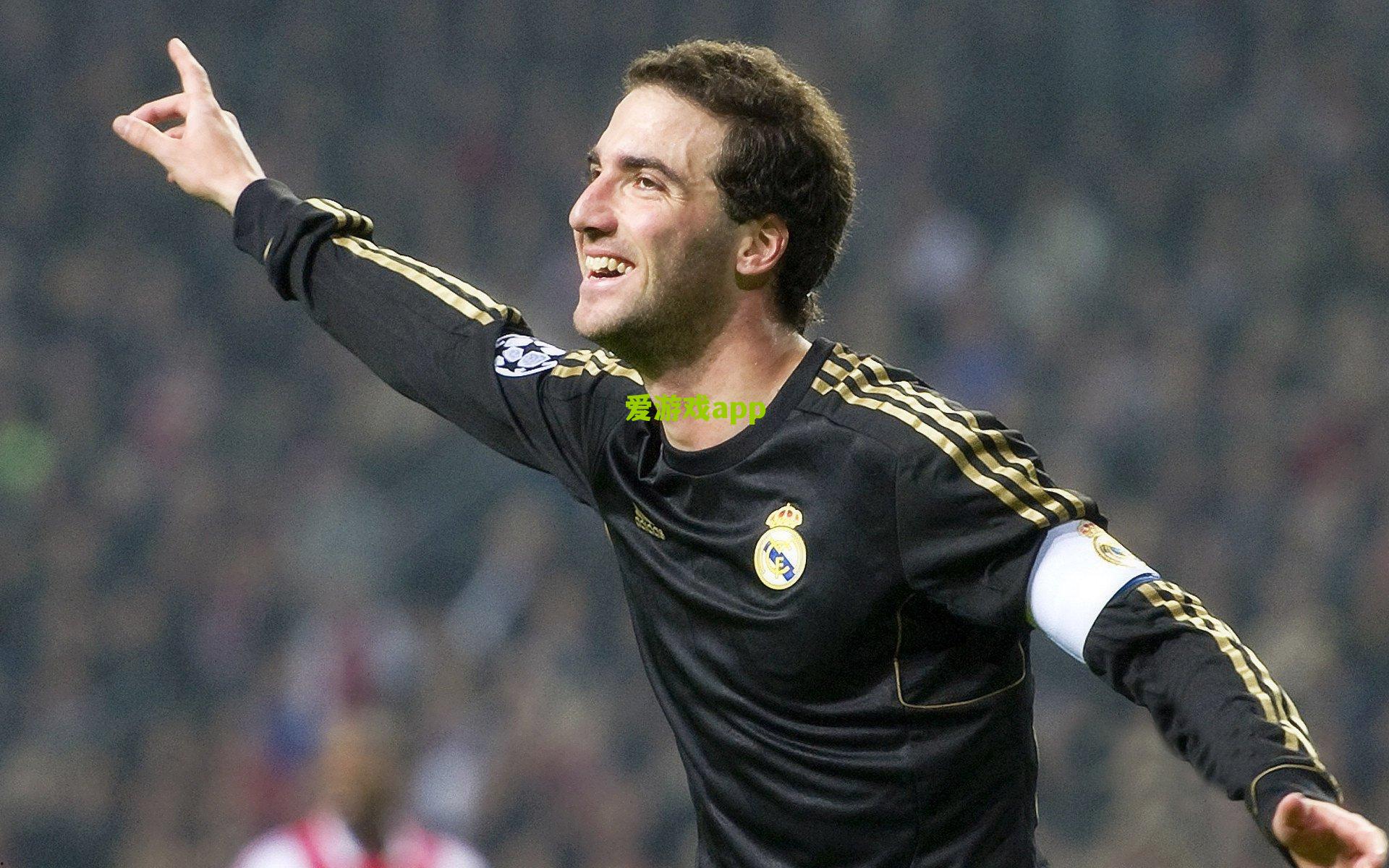 哈德森迎万分里程碑之夜却成空砍帝 CBA传奇老将的荣耀与悲情