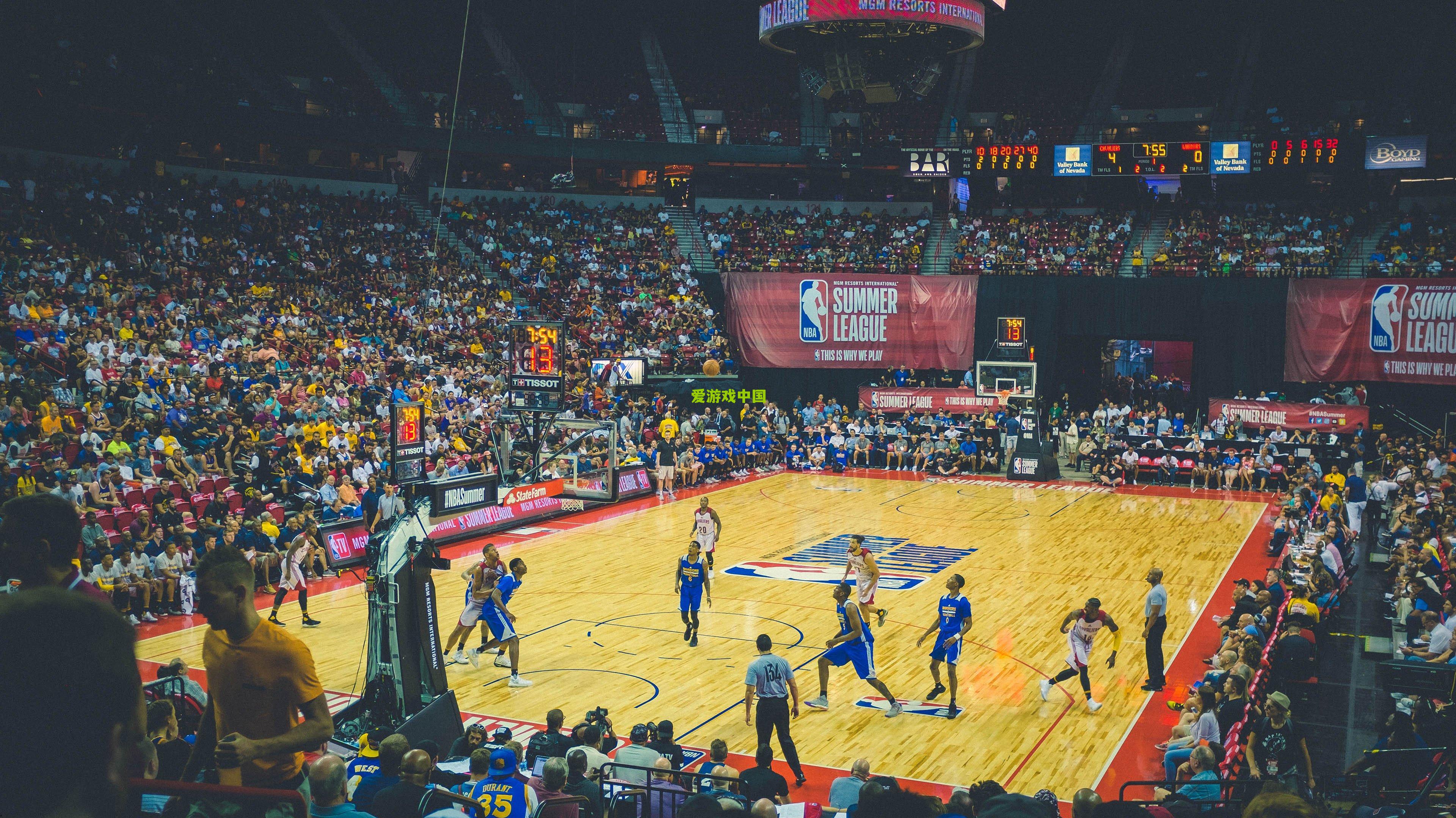 鲁伊-科斯塔炮轰薪资乱象，穆里尼奥与施密特薪酬相近，折射足坛管理失衡